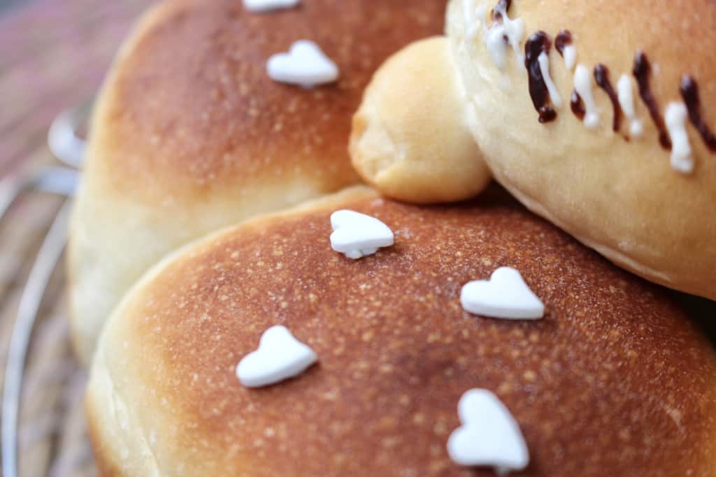 Blueberry Cream Cheese Buns