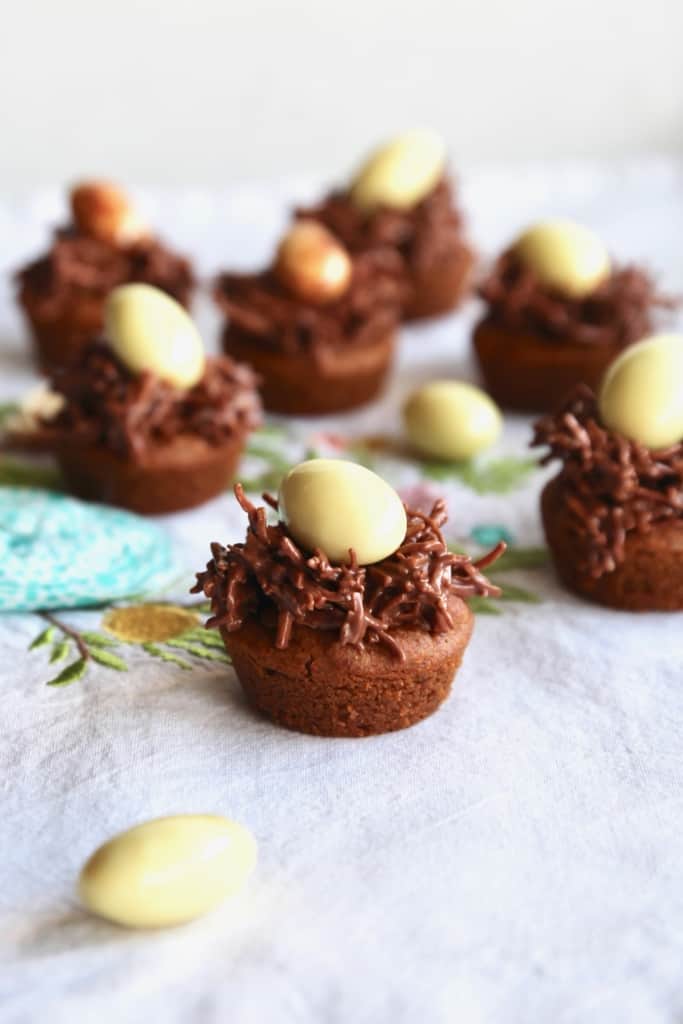 My bird's nest cookies have a gluten-free chickpea cookie base! So simple and easy to make, and perfect for Easter or a picnic! #easter #picnic #birdsnestcookies #cookies #easyrecipes #glutenfree