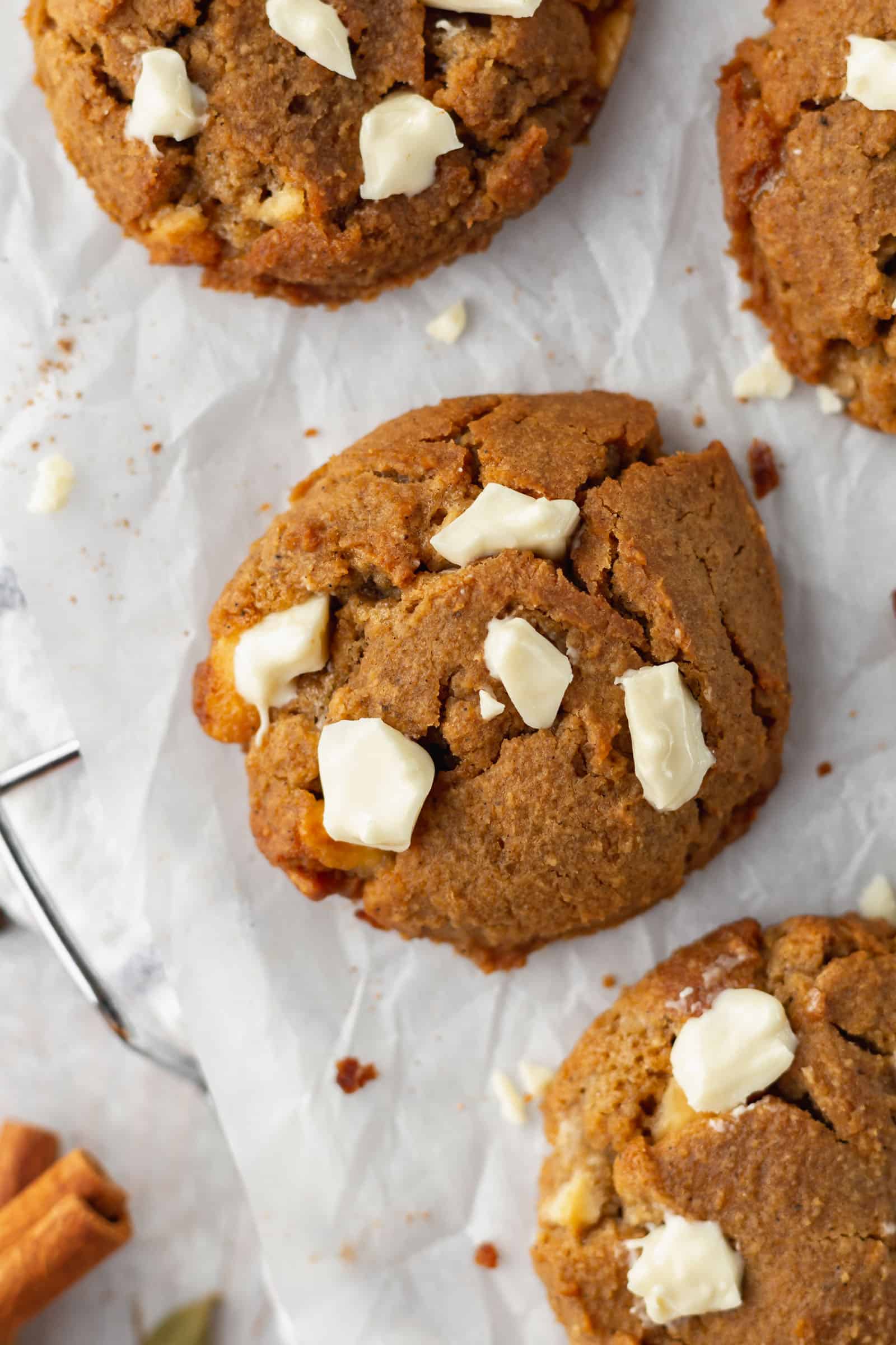 Gluten-free cookies that doesn’t lack flavor! Full of browned butter, creamy white chocolate, and warm spices, these chai chickpea cookies are perfect with a cup of tea! #chaispice #chaitea #chaicookies #whitechocolate #glutenfreecookies #chickpeacookies