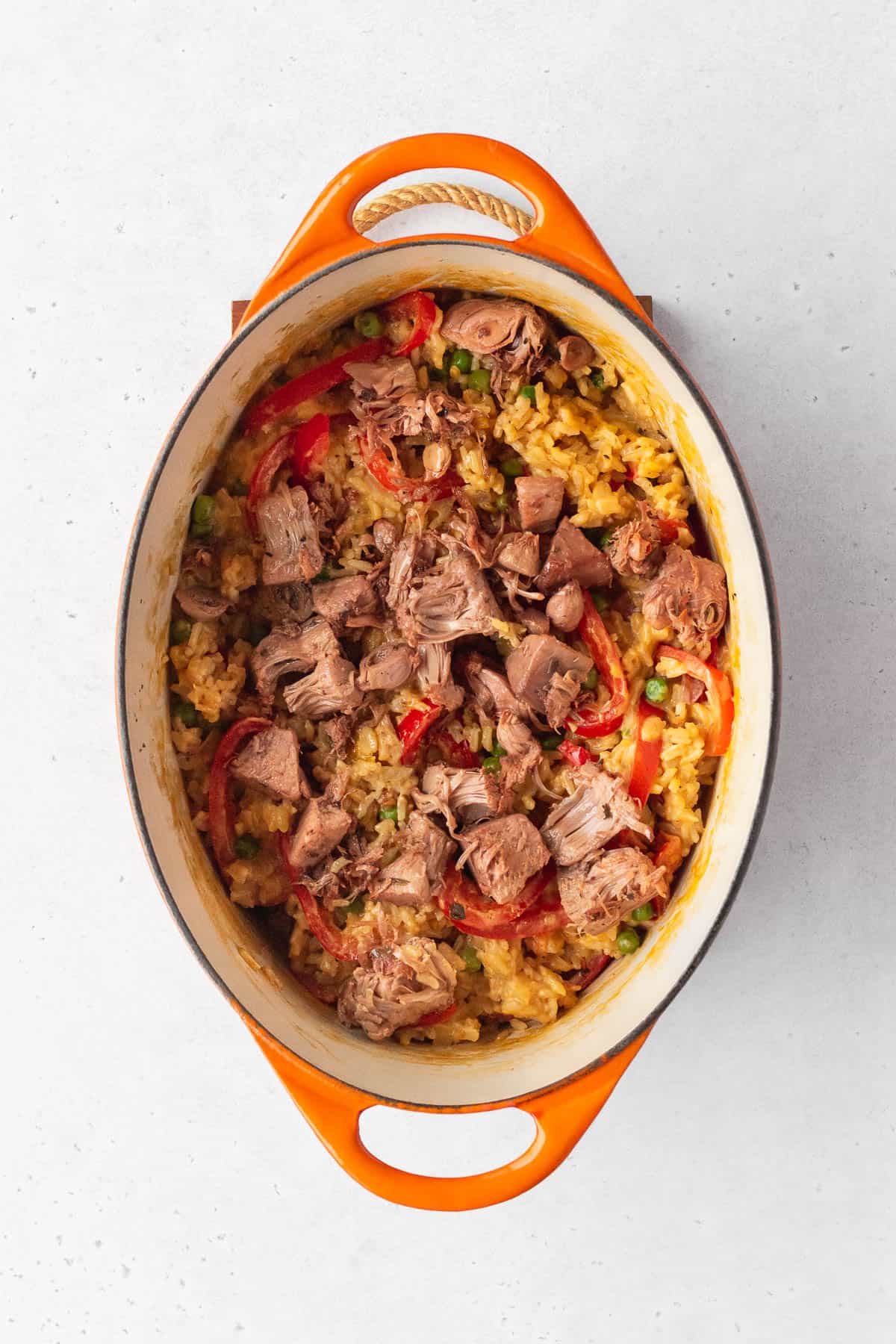 Crispy jackfruit added on top of the rice.