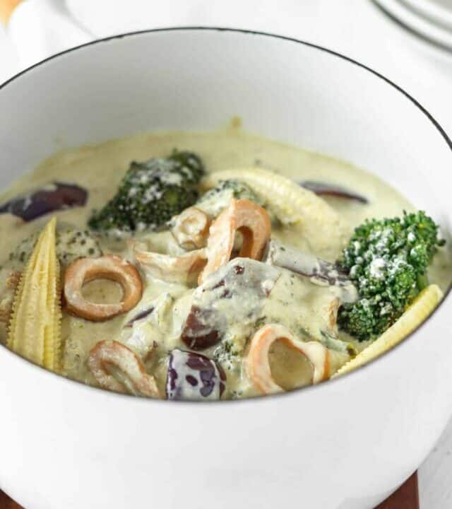 pot of vegan green curry
