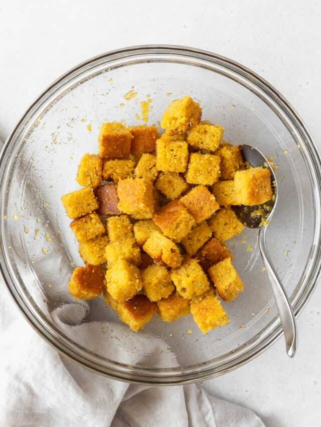 Homemade Cornbread Croutons